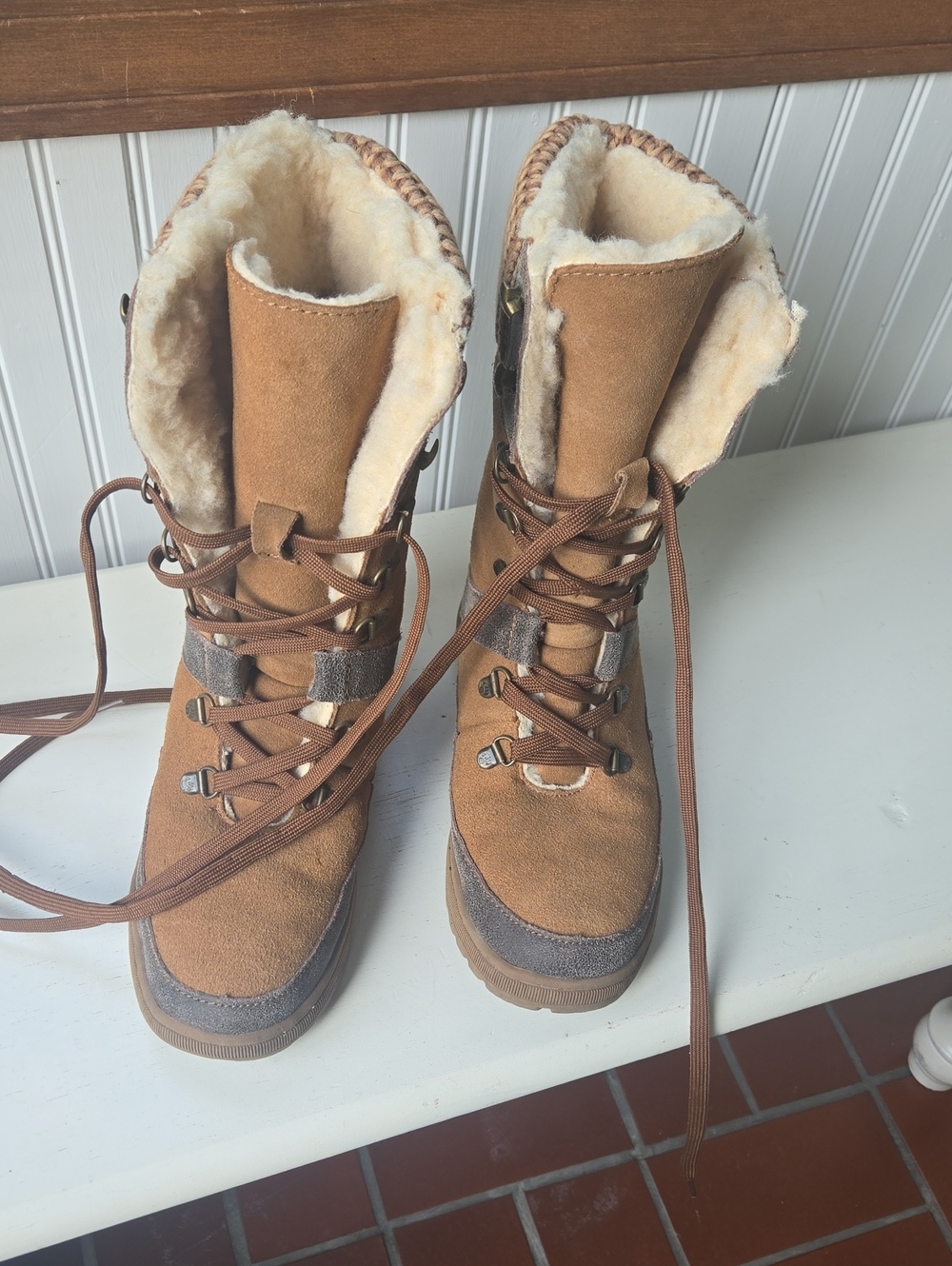 BearPaw-Cozy Tan Women's Faux-Shearling Winter Boots